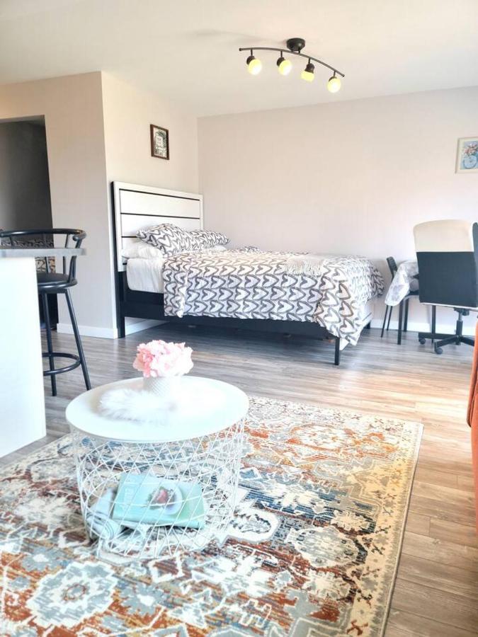 Cozy Private Suite Winnipeg Luaran gambar